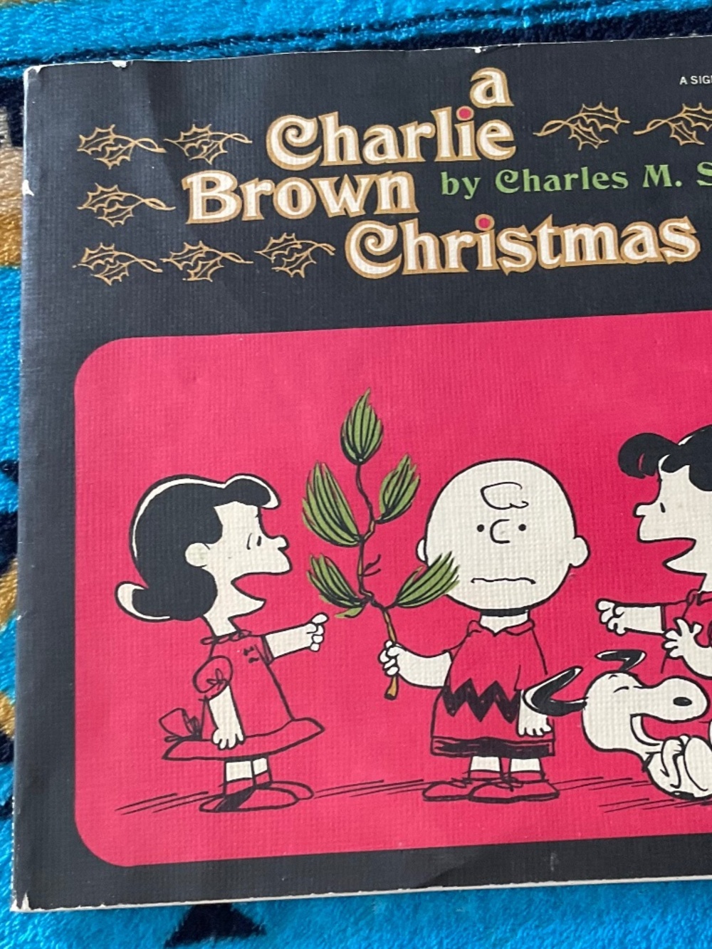 VTG-1960s a Charlie Brown Christmas signet special paperback book